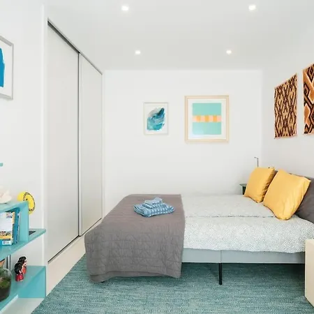 Апартаменты Contemporary Oceanside Rooftop