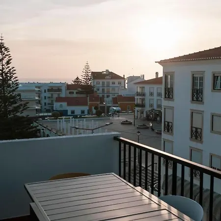 Apartment Contemporary Oceanside Rooftop *