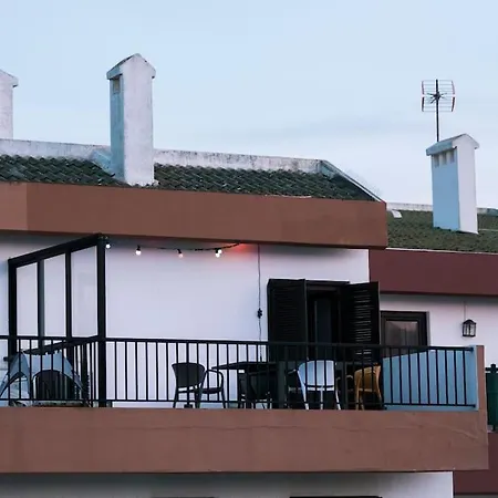 Contemporary Oceanside Rooftop Апартаменты *