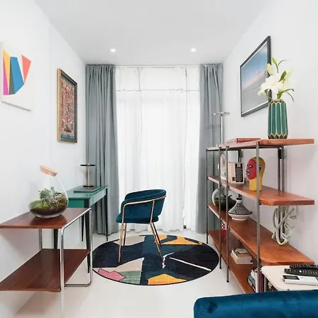 Апартаменты Contemporary Oceanside Rooftop *